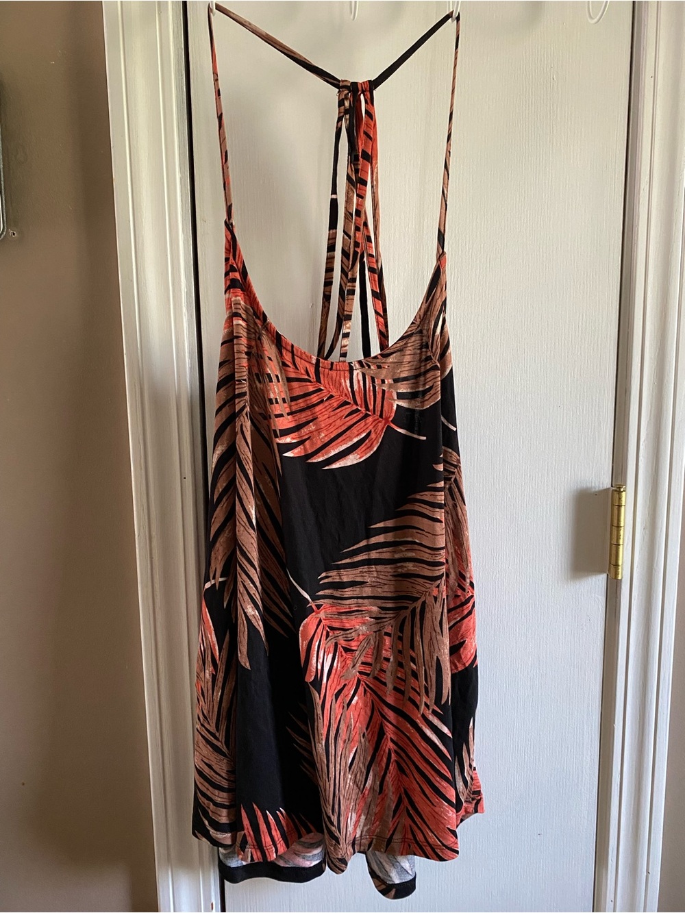 Black & Coral Palm-Print Strappy Cami